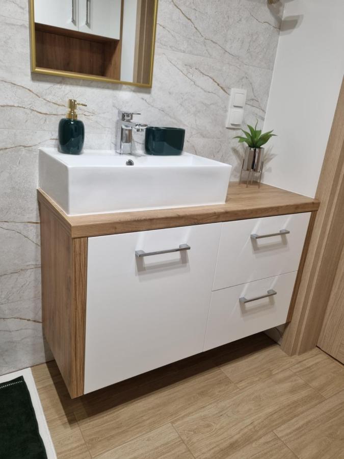 Apartament Sloneczny -Sciegiennego Kielce Extérieur photo
